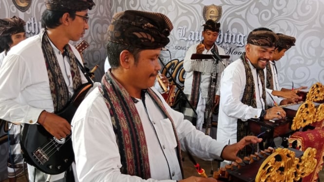Pertunjukan Musik Mandolin Asal Bali
