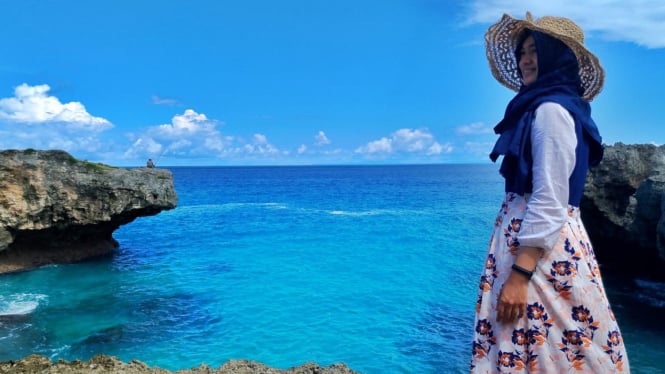 Berlibur ke pantai cantik yang belum populer