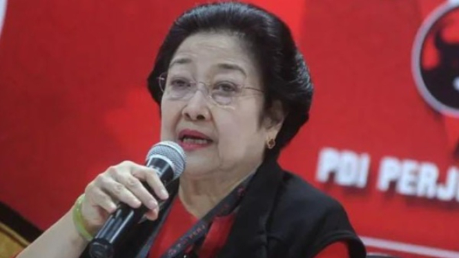 Megawati Soekarnoputri, merespon terkait isu ijazah Presiden Jokowi