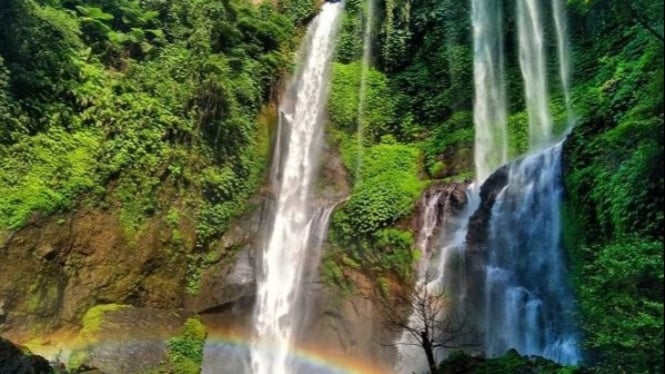 Air Terjun Sekumpul Suguhkan Keindahan Panorama Alam