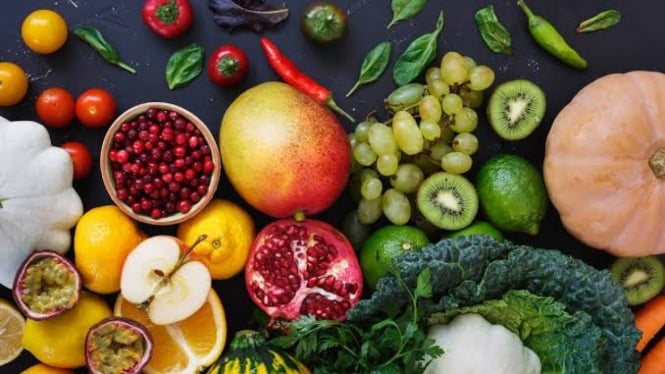 Menjaga kulit sehat berawal dari asupan makanan