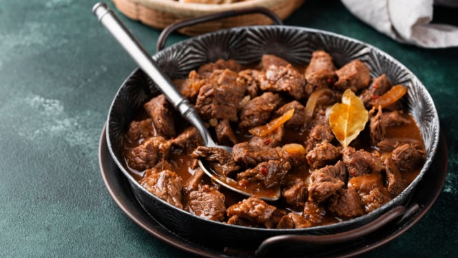 Krengsengan Olahan Daging Kurban