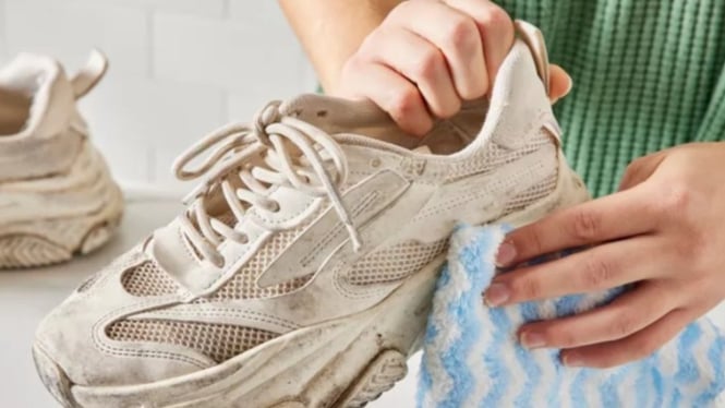 Cara Membersihkan Sepatu dengan Benar