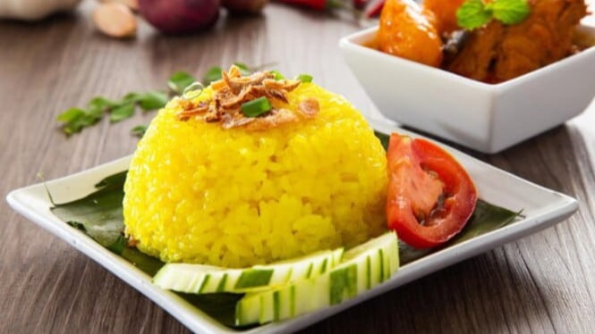 Nasi kuning enak, bikinnya gampang!/ freepik.com