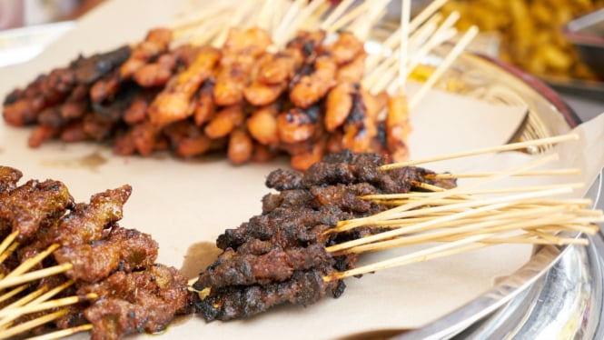 Kumpulan berbagai jenis sate.