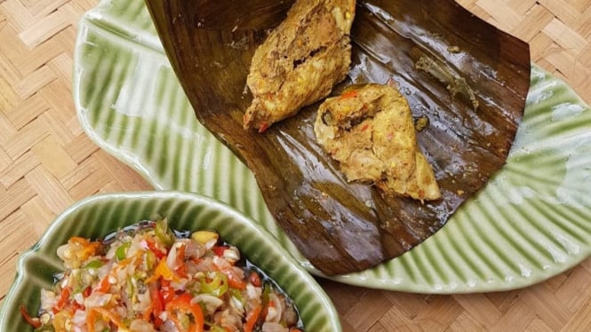 Cara membuat Tum Ayam Khas Bali