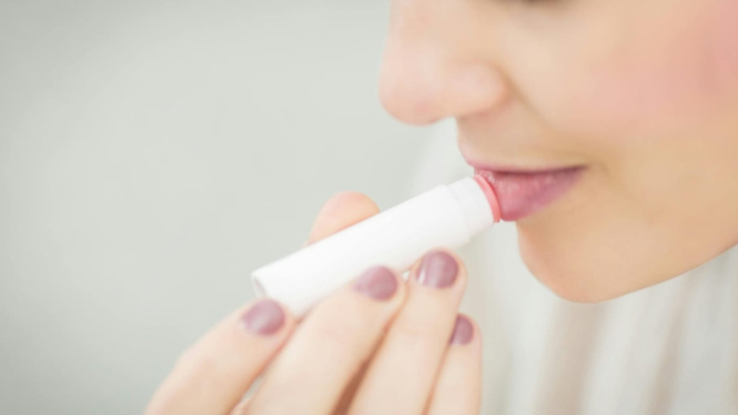 Bibir sehat atau bibir merona? Tentukan pilihanmu!