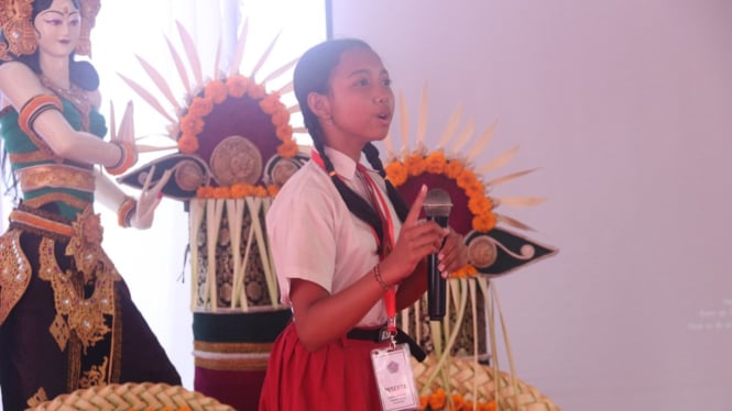 Siswi SD peserta Lomba Bertutur di Buleleng
