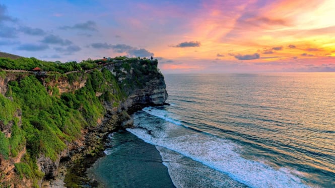 Pesona Sunset Uluwatu Yang Membius Mata