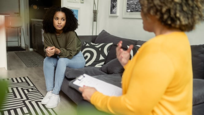 Gen Z konsultasi ke ahli kesehatan mental daripada self-diagnose.