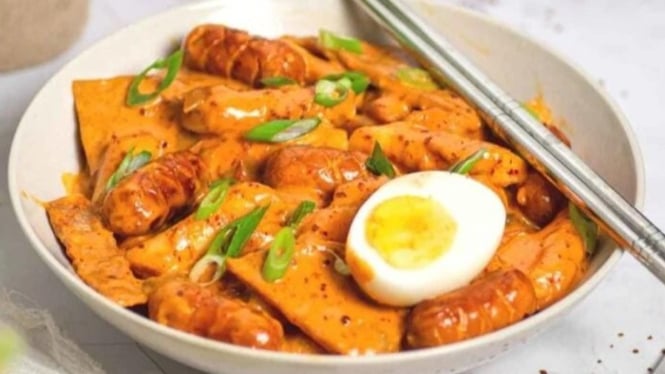 Rose tteokbokki, comfort food korea