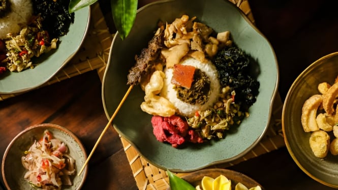 Nasi campur babi guling khas Bali