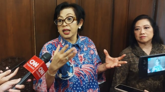 Sekertaris Utama Kementerian Lingkungan Hidup Rosa Vivien