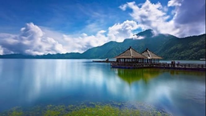 Hamparan Keindahan Danau Batur yang Menghipnotis Mata