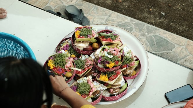 Canang rarapan, persembahan khas Bali