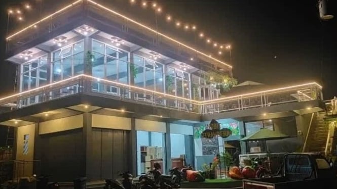 Kebun Inggit Strawberry merupakan salah satu agrowisata di Magelang
