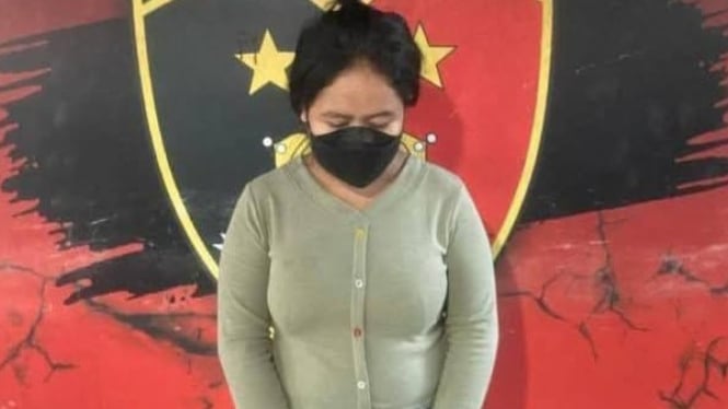 Seorang mucikari diamankan di Polres Dompu