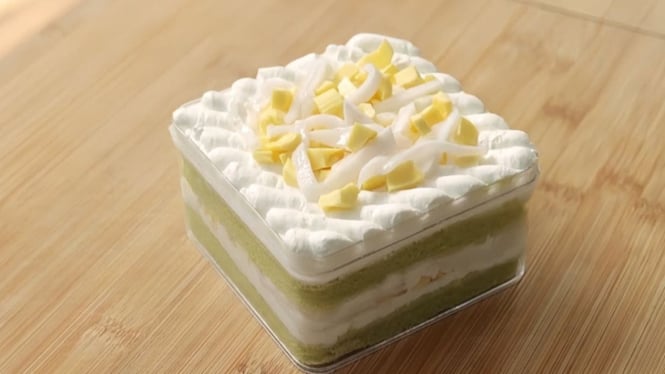 Segar, manis, dan lembut. Es teler cake ini wajib banget kamu coba