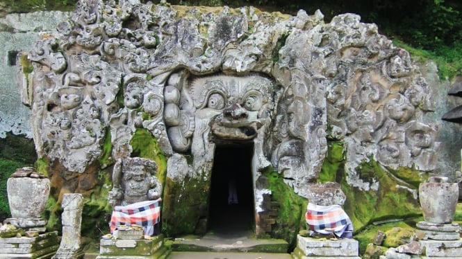 Keunikan Arsitektur dan Sejarah Goa Gajah Bali