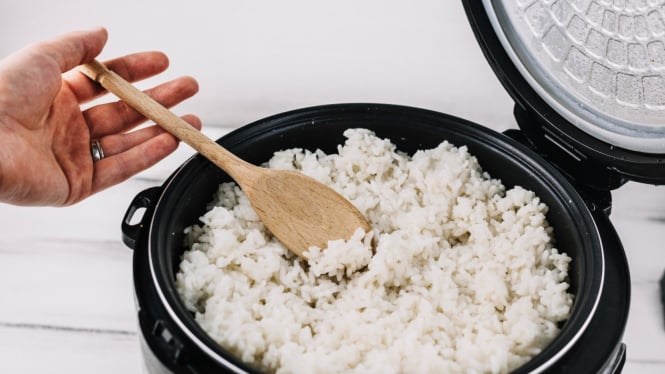 Nasi pulen dari rice cooker