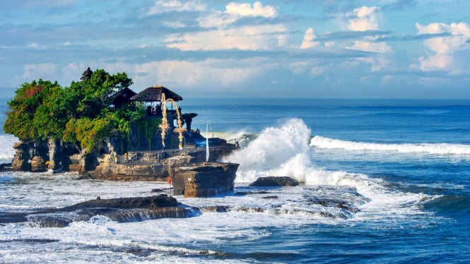 Pesona selat bali dengan banyak wisata tersembunyi