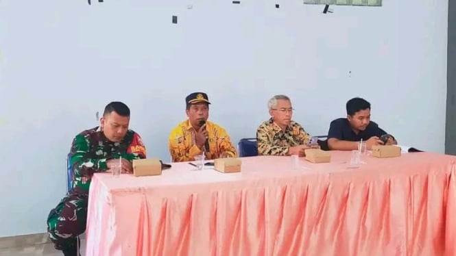 Musyawarah pembentukan Panitia Seleksi perangkat desa Senggigi
