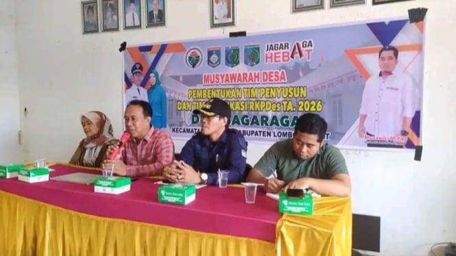 Kepala Desa Jagaraga, M. Hasyim, saat membuka Musyawarah Desa