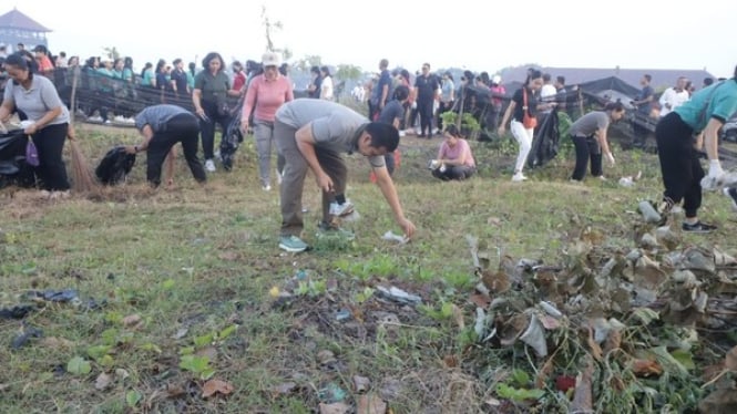 Aksi bakti sosial Pemkab Jembrana dan TNI-Polri