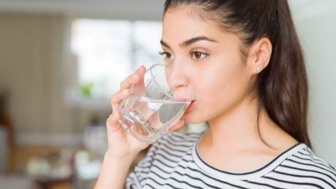Diet hanya dengan minum air putih atau water fasting