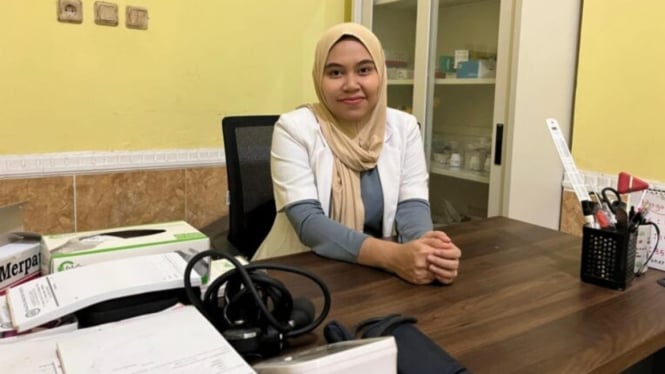 dr. Harpatul Aini saat memberikan keterangan terkait