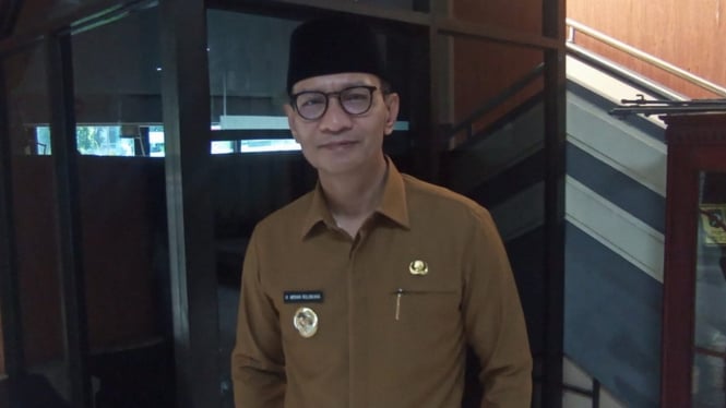 Walikota Mataram, Mohan Roliskana