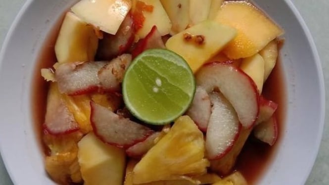 Bukan rujak biasa, Inilah Rujak Dengan Sentuhan Laut Dari Bali