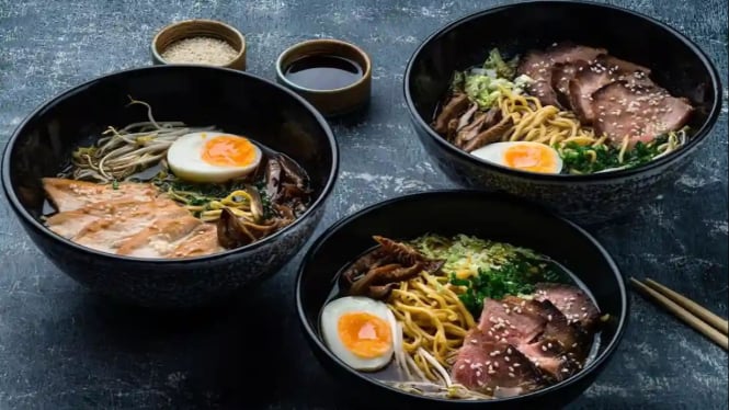Ramen dan udon, dua mie khas Jepang dengan cita rasa berbeda