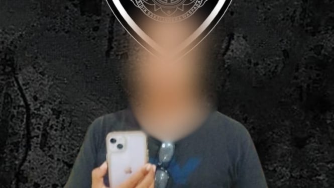 Sopir Grab Curi Iphone