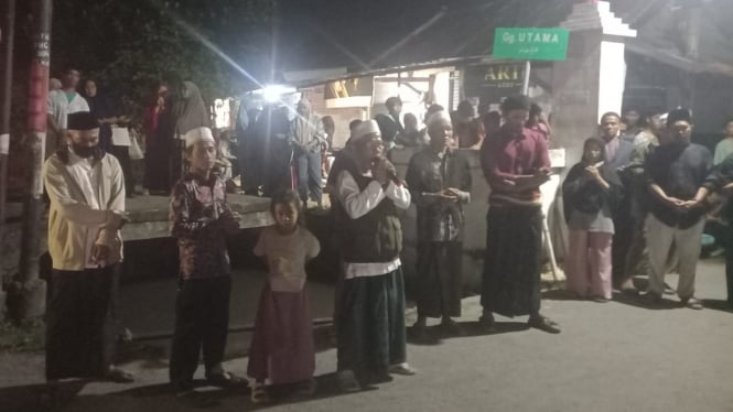 Warga Terlihat Antusias Hadiri Ritual Tolak Bala