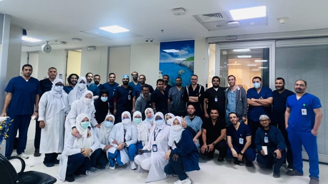 Alumni Unej Jadi Perawat ICU di Makkah: “Home, Work, Al-Haram”