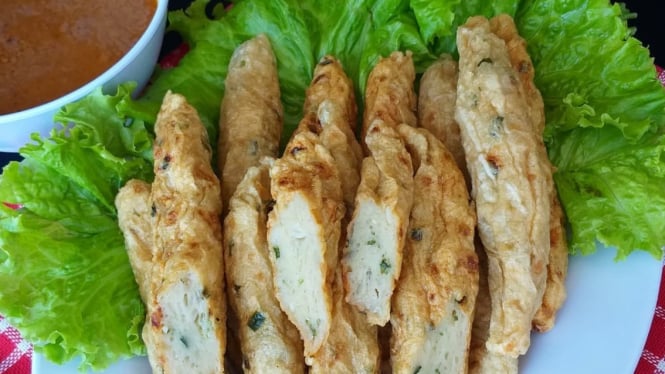 Ilustrasi Otak-Otak Goreng