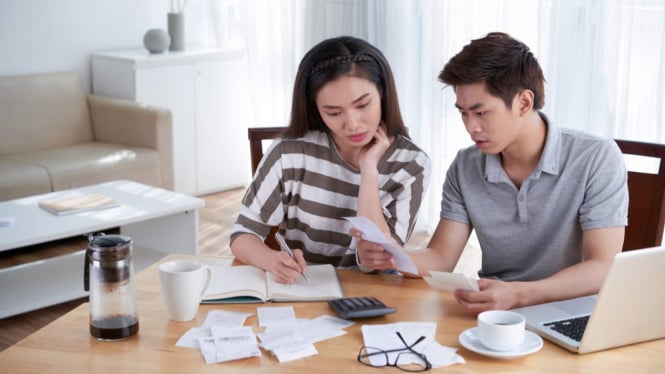 Atur keuangan rumah tangga agar hidup makin stabil