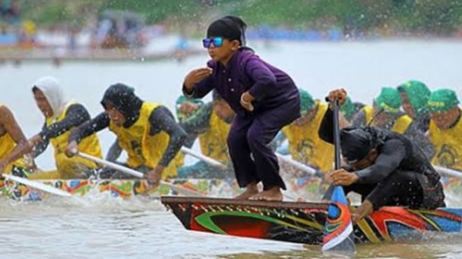 Pacu Jalur, Aura Farming, dan Kebangkitan Budaya di Era Digital