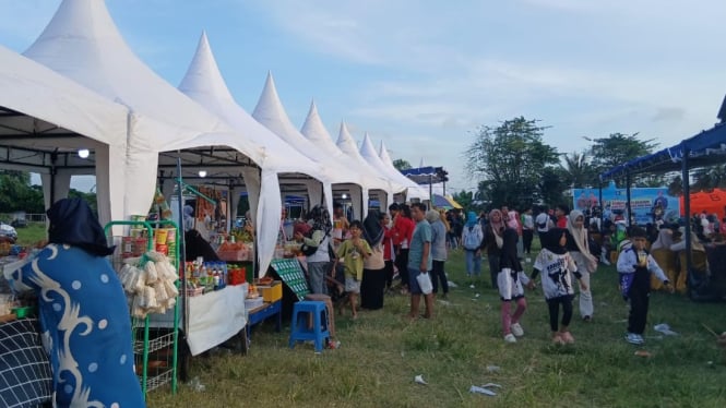 Pameran IKM dan UKM di GOR Tastura Lombok Tengah