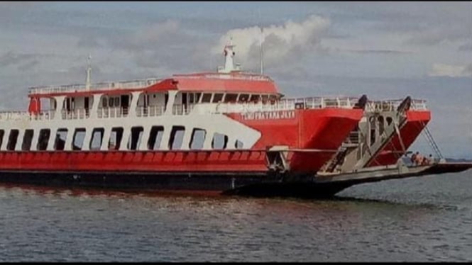 KMP Tunu Partama Jaya tenggelam di selat Bali