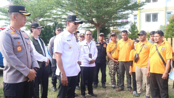 Walikota Mataram Kunjungi Huntara Bintaro