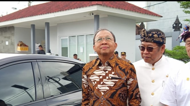 Gubernur Bali Wayan Koster di Gedung Baru Universitas