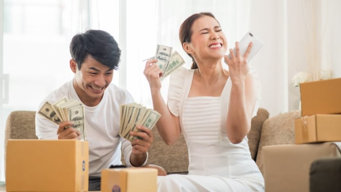 Gunakan uangmu untuk beli kebahagiaan nyata