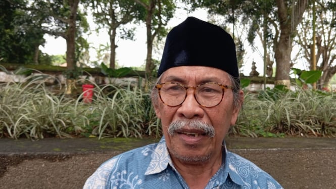 Lalu Sajim Sastrawan Pengerakse Agung Majelis Adat Sasak
