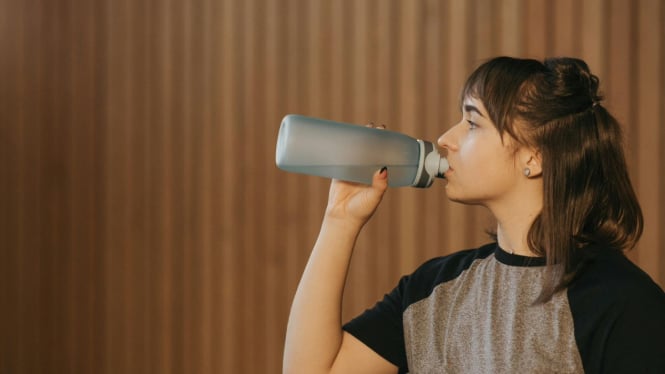 Minum dari tumblr pribadi jadi kebiasaan gaya hidup sehat