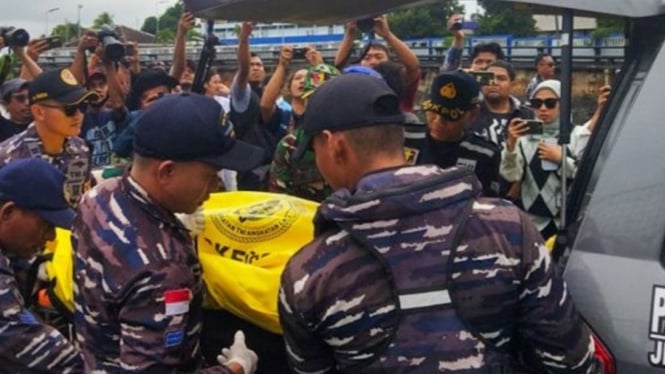 Korban KMP Tunu Pratama Jaya ditemukan di perairan Muncar