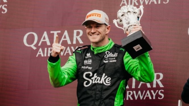 Hulkenberg genggam piala pertamanya di F1