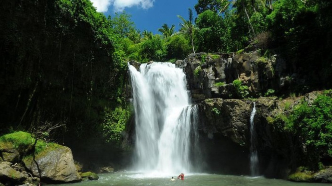 Suasana Alami di Air Terjun Tegenungan Bali