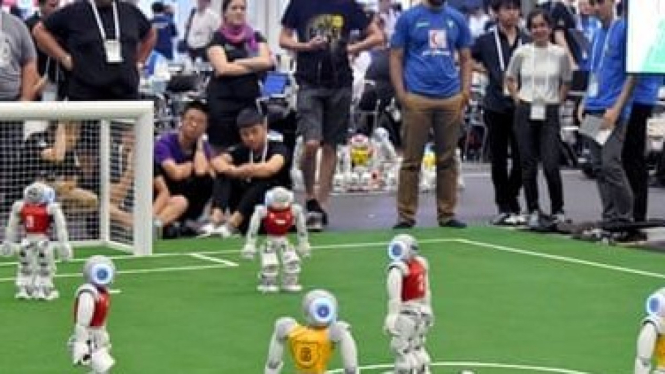 China dengan sepak bola robot